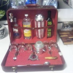 Vintage Leather Portable Liquor Luggage 