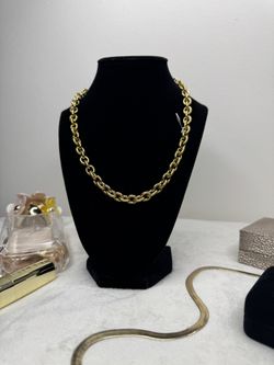 Necklace Gold