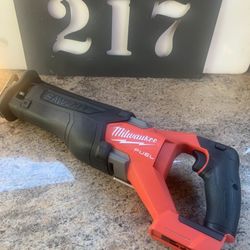 Milwaukee M18 FUEL GEN-2 18V Lithium-Ion Brushless Cordless SAWZALL Reciprocating Saw (Tool-Only)