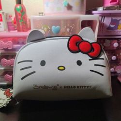 Hello Kitty Makeup Bag