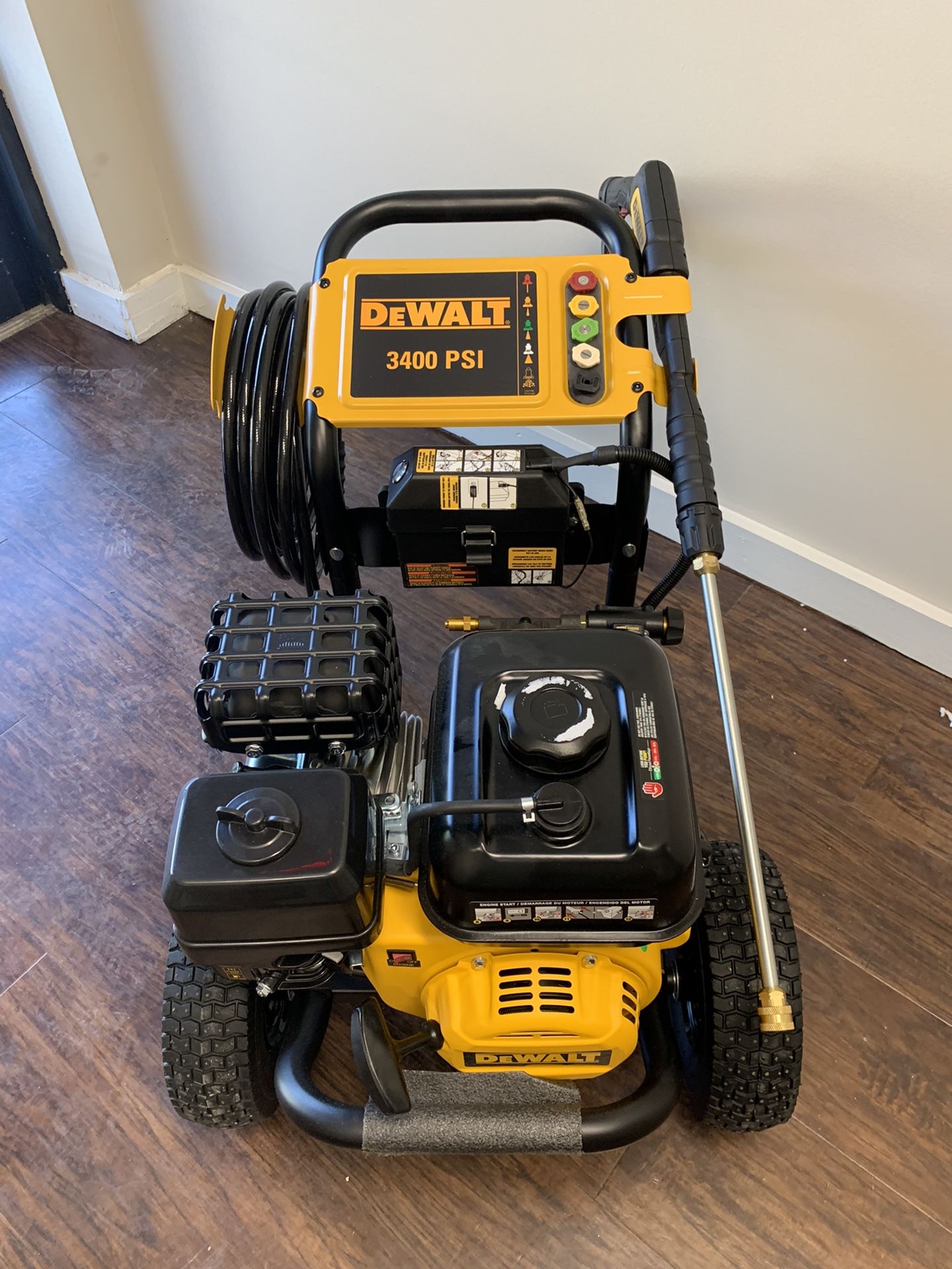 3400PSI DEWALT PRESSURE WASHER