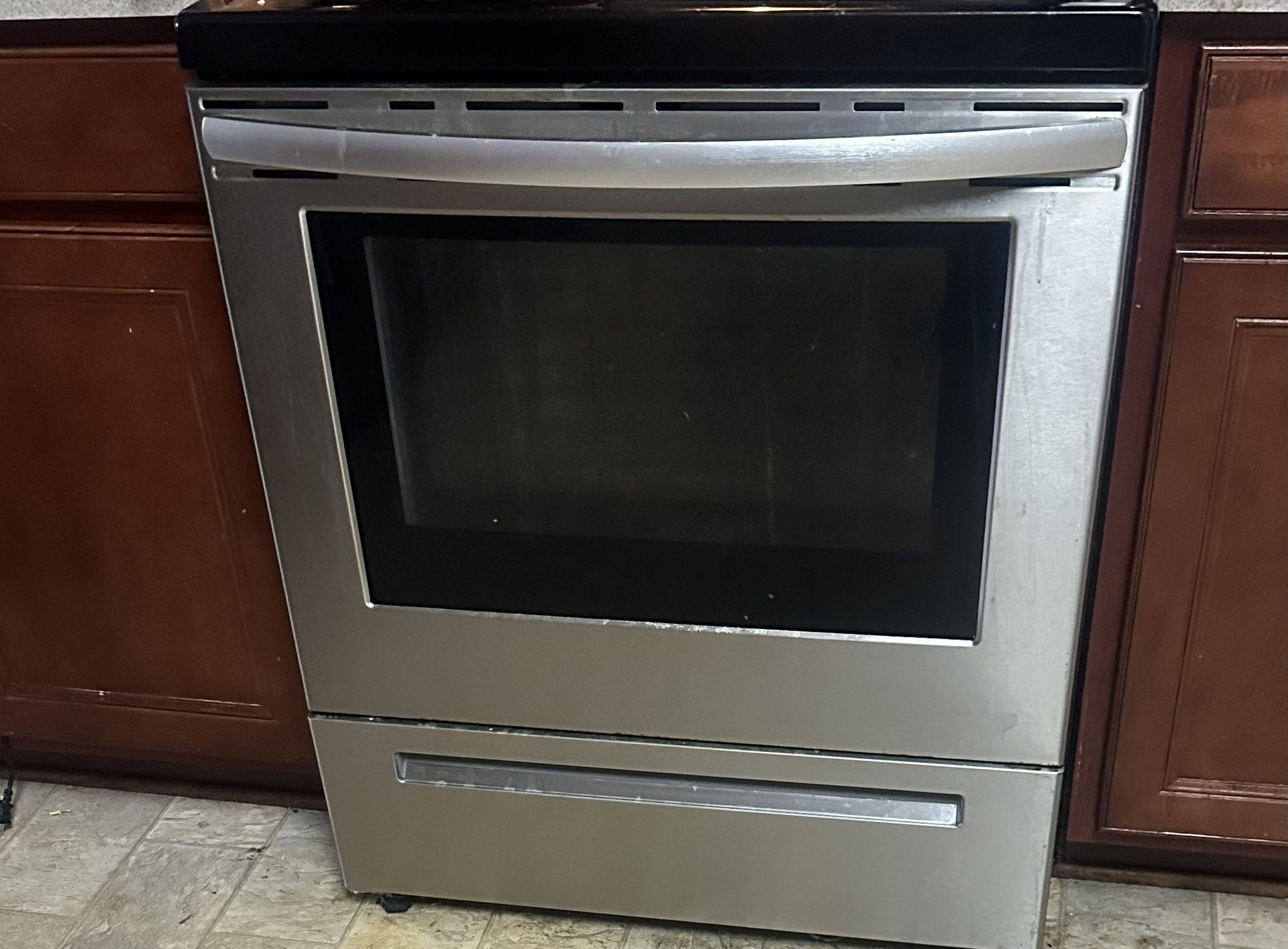 Frigidaire Gallery® 30" Black Stainless Steel Free Standing Electric Range