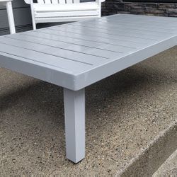  RST Brands outdoor coffee table