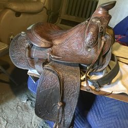 Custom Oliver S Western Saddle 15”seat.