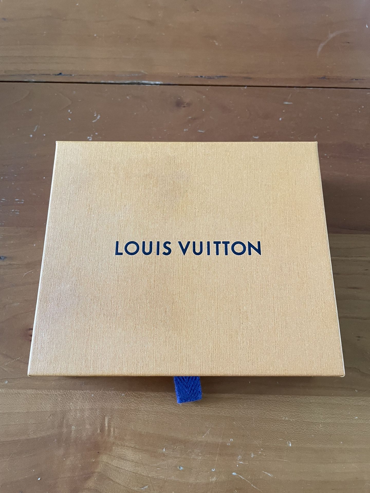 LOUIS VUITTON SLENDER ID WALLET, TAIGA LEATHER, #M64005 for Sale in  Antioch, CA - OfferUp