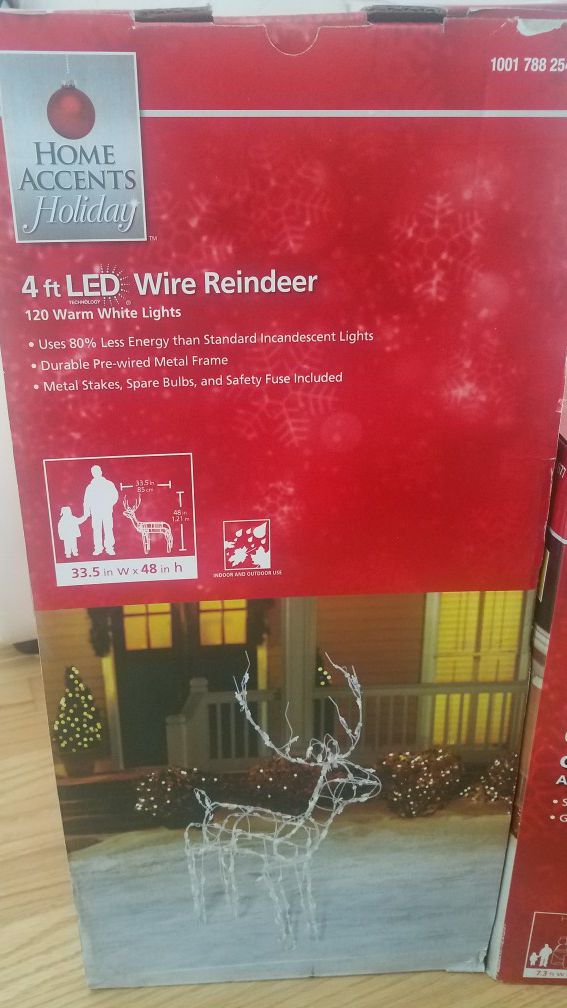 Christmas Outdoor indoopr 4ft LED Wire Reindeer see 2 pictures