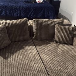 BRAND NEW STILL IN PACKAGING  Double chaise sectional sofa sleeper