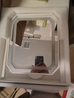 Hollywood vanity makeup mirror with lights new