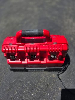 M18/M12 Rapid charge station