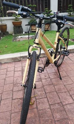 FREE Transit Rosemary 700c Commuter Bicycle Women s for Sale in Irvine CA OfferUp