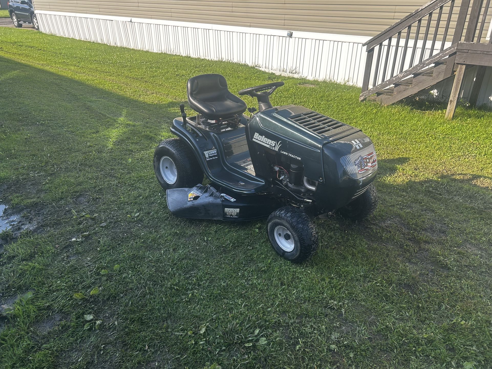 Early 2000s Bolens MTD Lawn Tractor