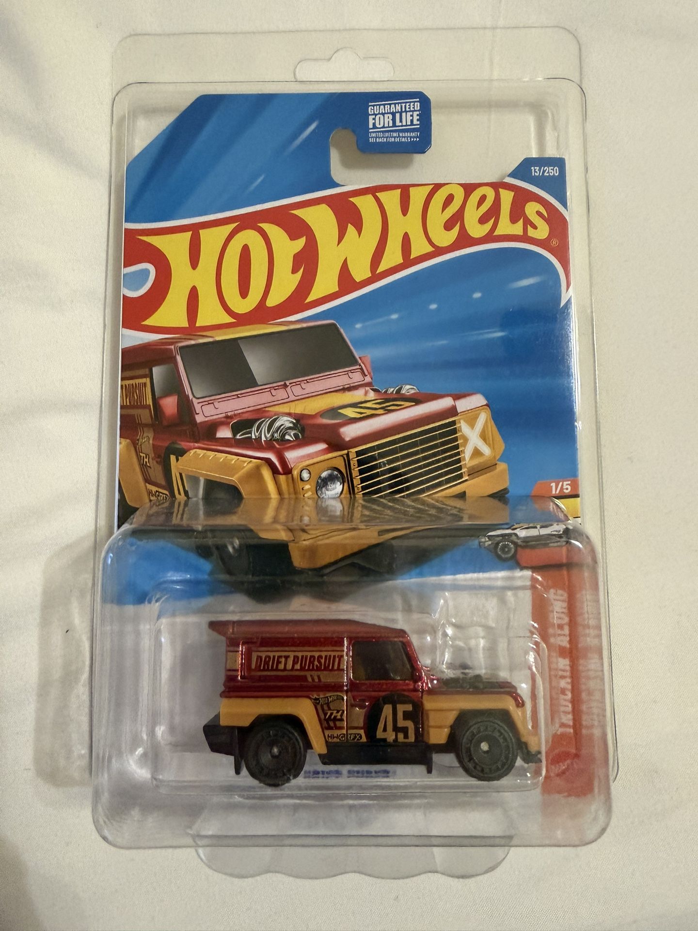 Hot Wheels Drift-Ender Super Treasure Hunt