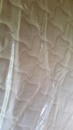 SERTA AND SEALY QUEEN MATTRESS WITH BOX SPRING I AM OVER STOCKED