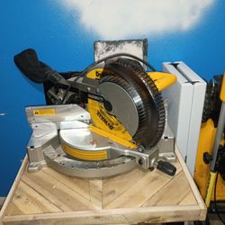 DeWalt Midar Saw