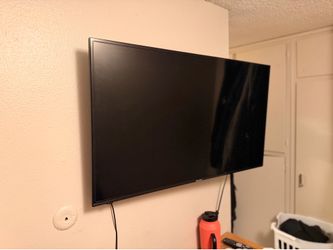 32 Inch TV