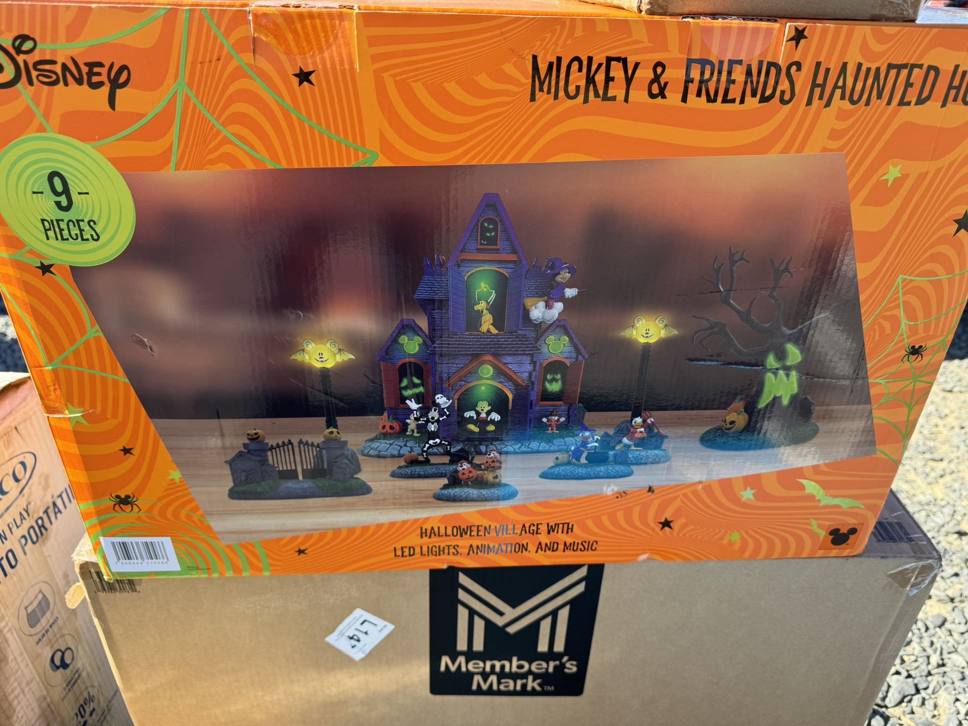 Disney Mickey And Friends Haunted House 