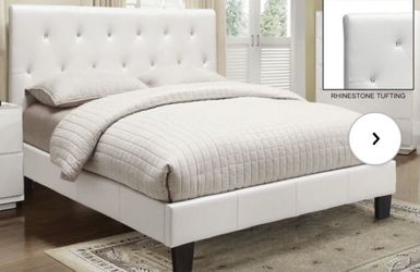 Low Profile Platform Bed And Full Size Mattress 