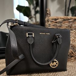Michael Kors satchel 