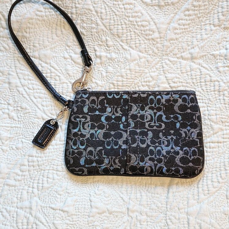 Coach Wristlet Black & Silver