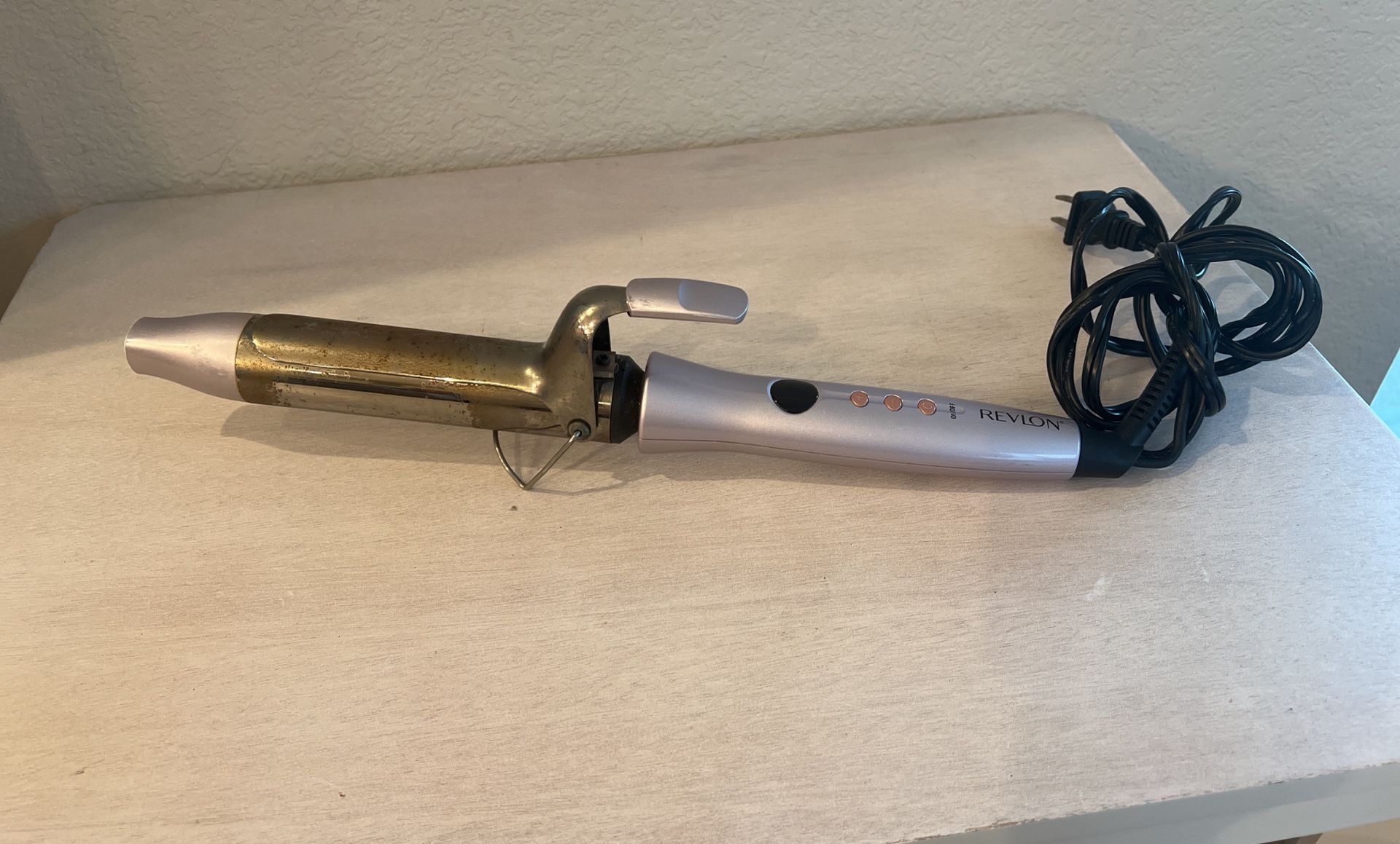 Revlon Hairstylist Curling And straightening Iron
