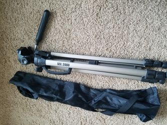 Camera tripod