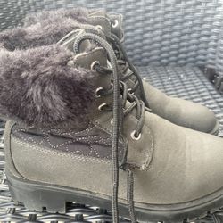 Girl Boots Size 3