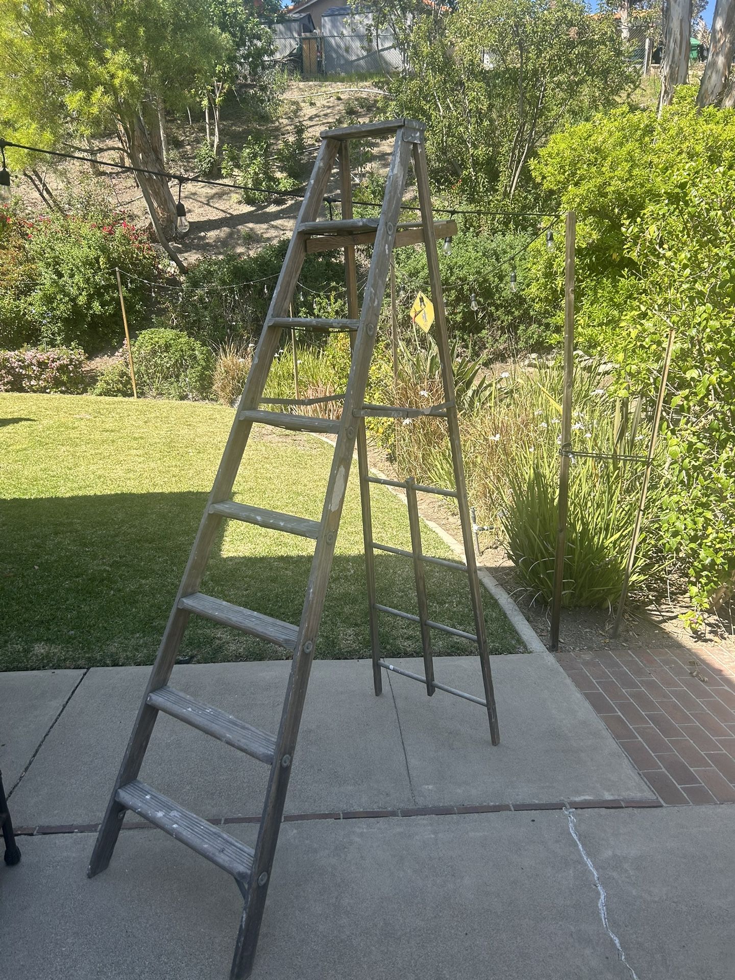 8 Ft Ladder