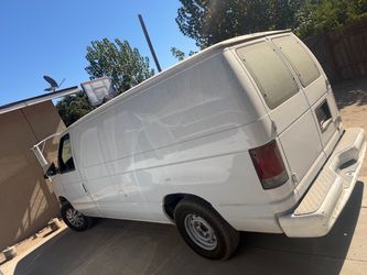 2002 Ford Econoline