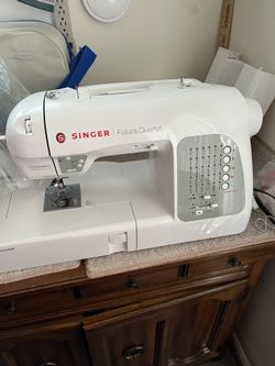 Like New Sewing Machine
