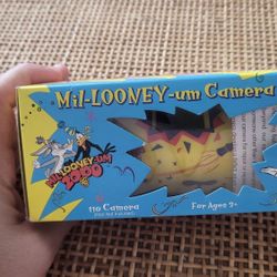 Mott’s Mil-Looney-Um Camera 110 Camera Vintage 1999