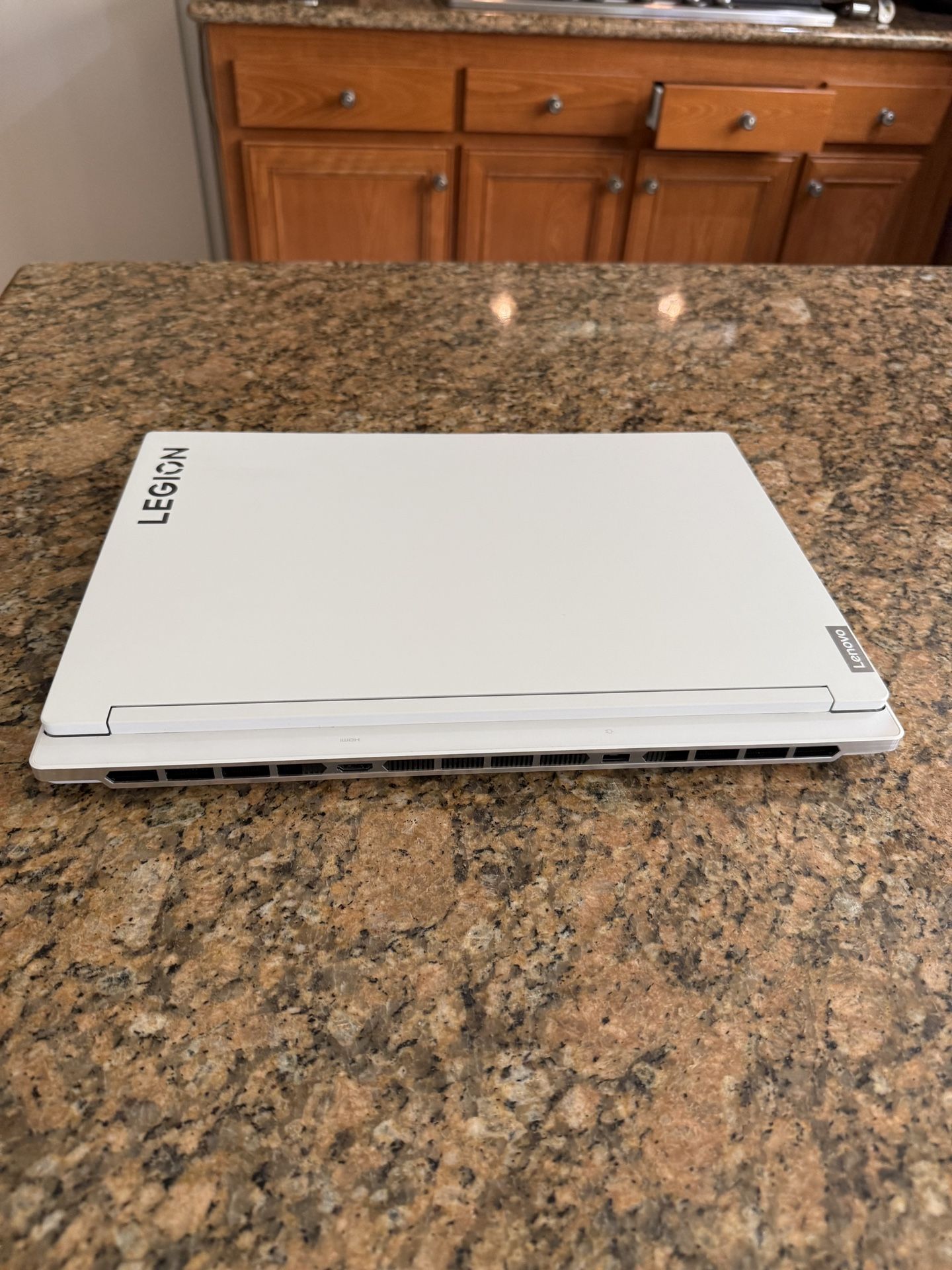 Lenovo Legion 7i 4060 Intel Core i7 14th Gen 1 TB SSD 16GB RAM