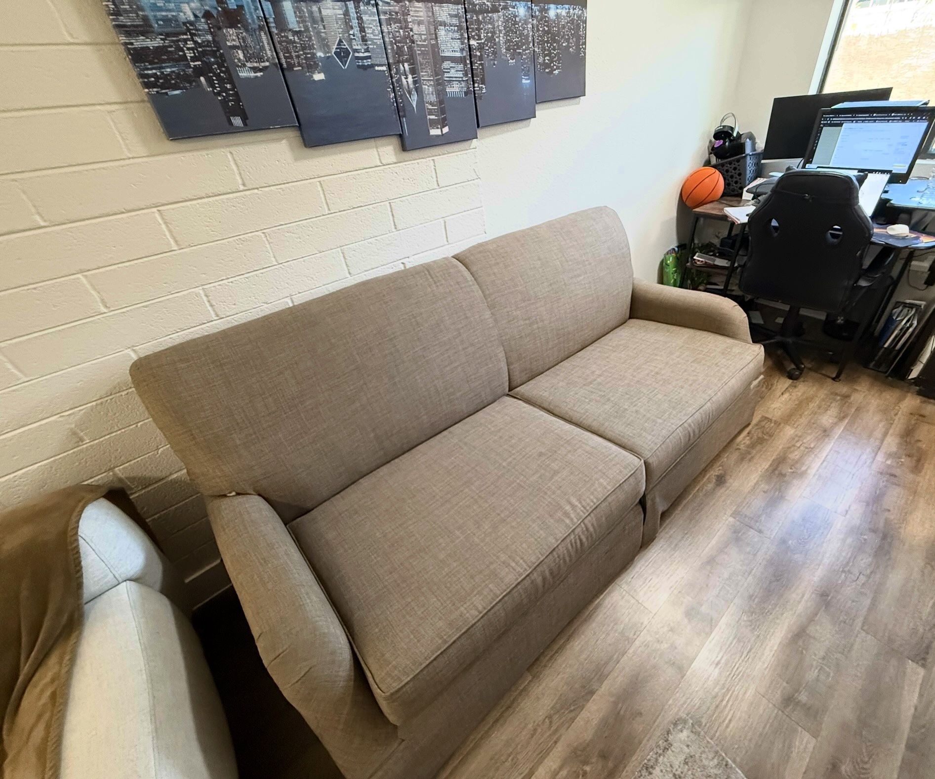 Pull Out Couch