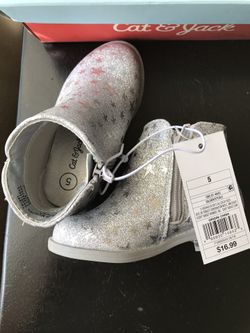Silver Cat & Jack boots girls size 5