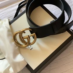 Black Smooth Leather Gucci Belt