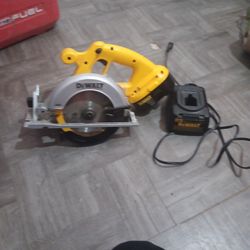 DeWalt Saw
