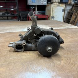 Good Condition GM Water Pump 