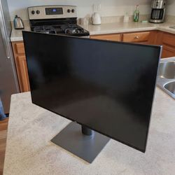 Dell 4k monitor U3219q