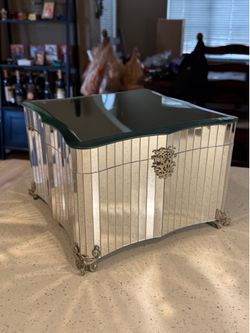 Glam Bombay Company Mirrored Jewelry Box with Beveled Glass Lid – Velvet Lined Trinket Box