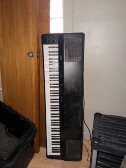 Yamaha keyboard piano