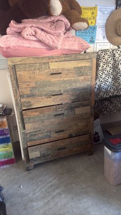Dresser solid wood