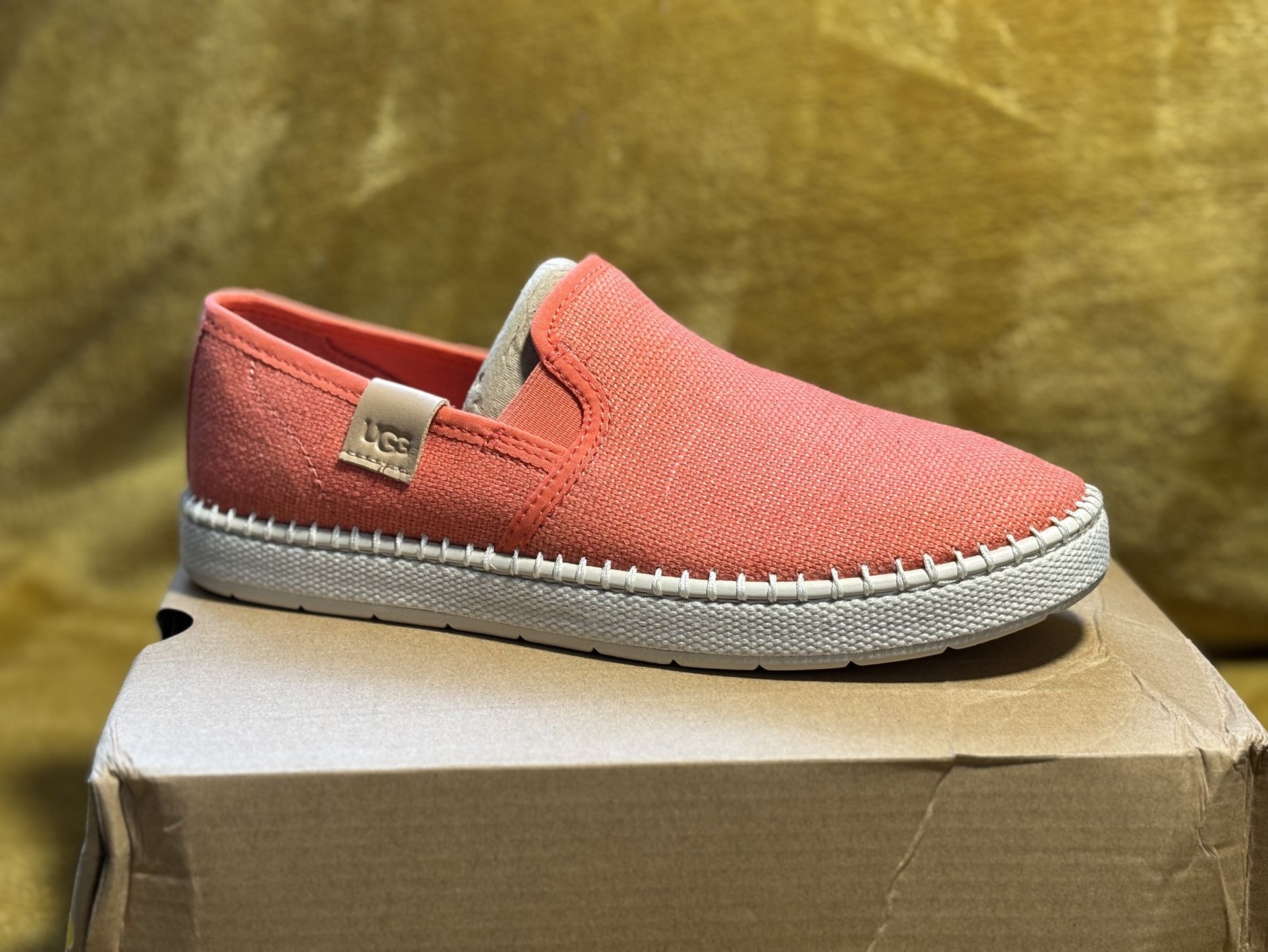 Ugg Women's Slip on  Size 6