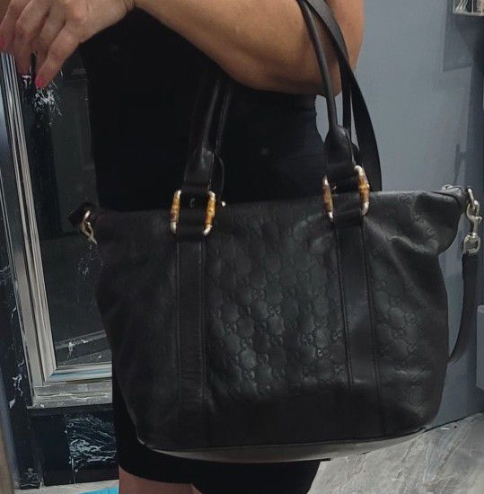 Autentica Gucci  LEATHER CROSSBODY BAG