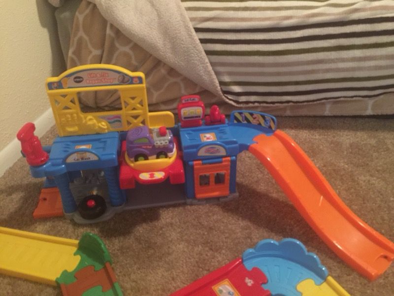 Vtech Go Go smart wheels lift & fix repair shop