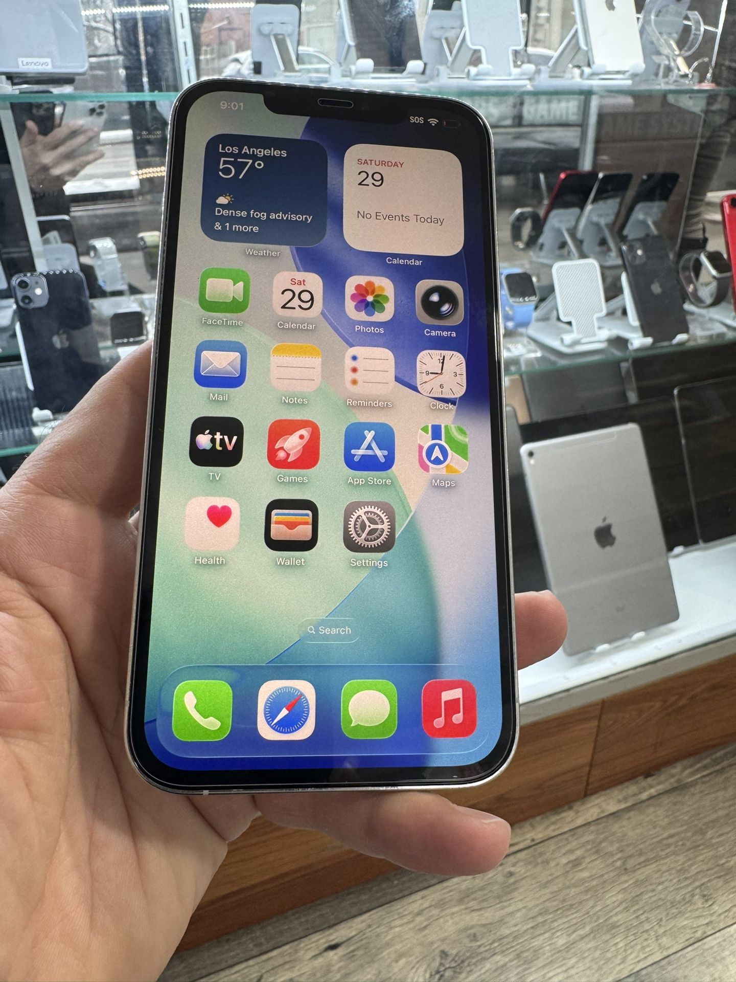 Unlocked iPhone 12 Pro Max - Desbloqueado 