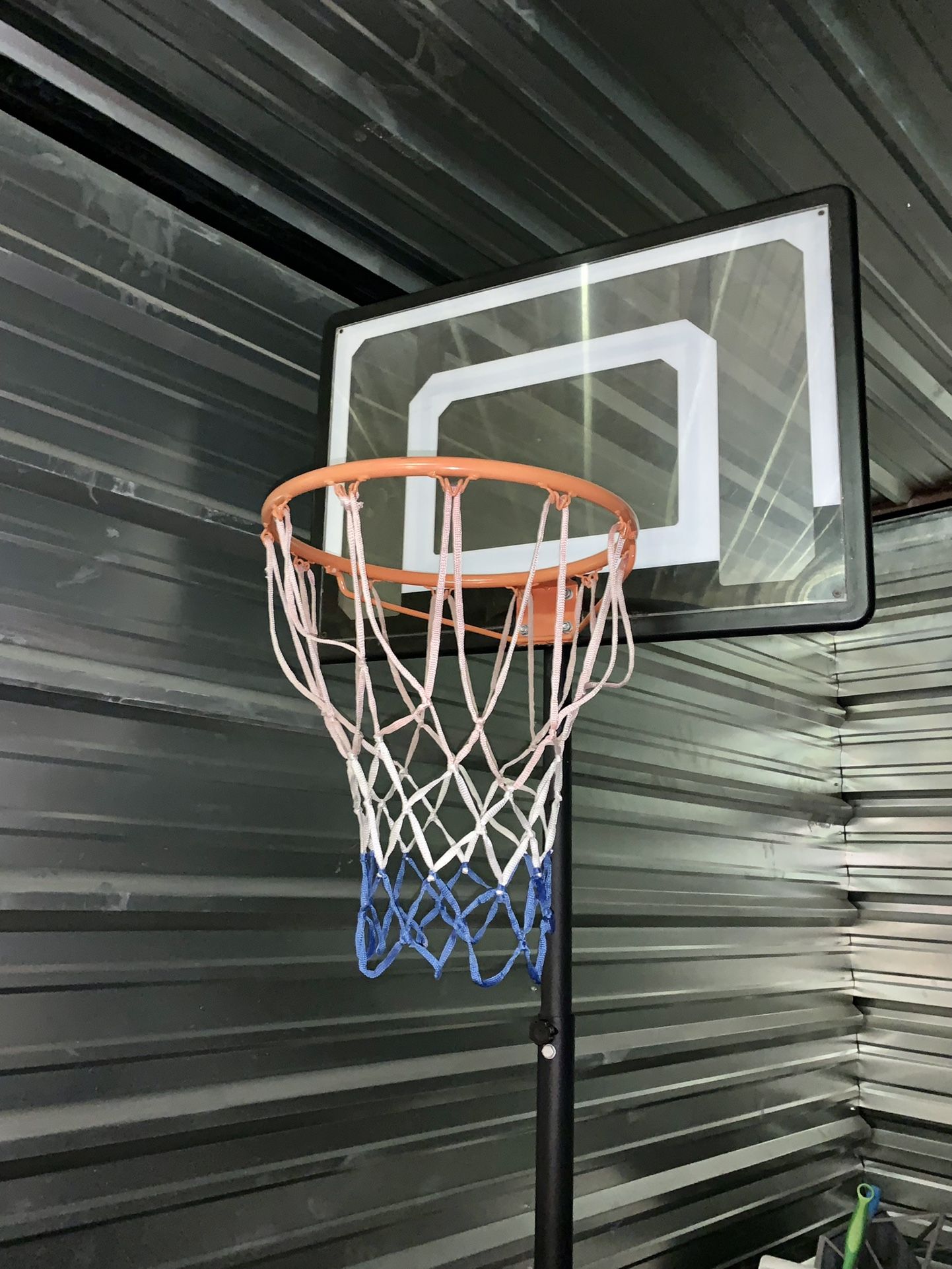 Basketball Hoop 