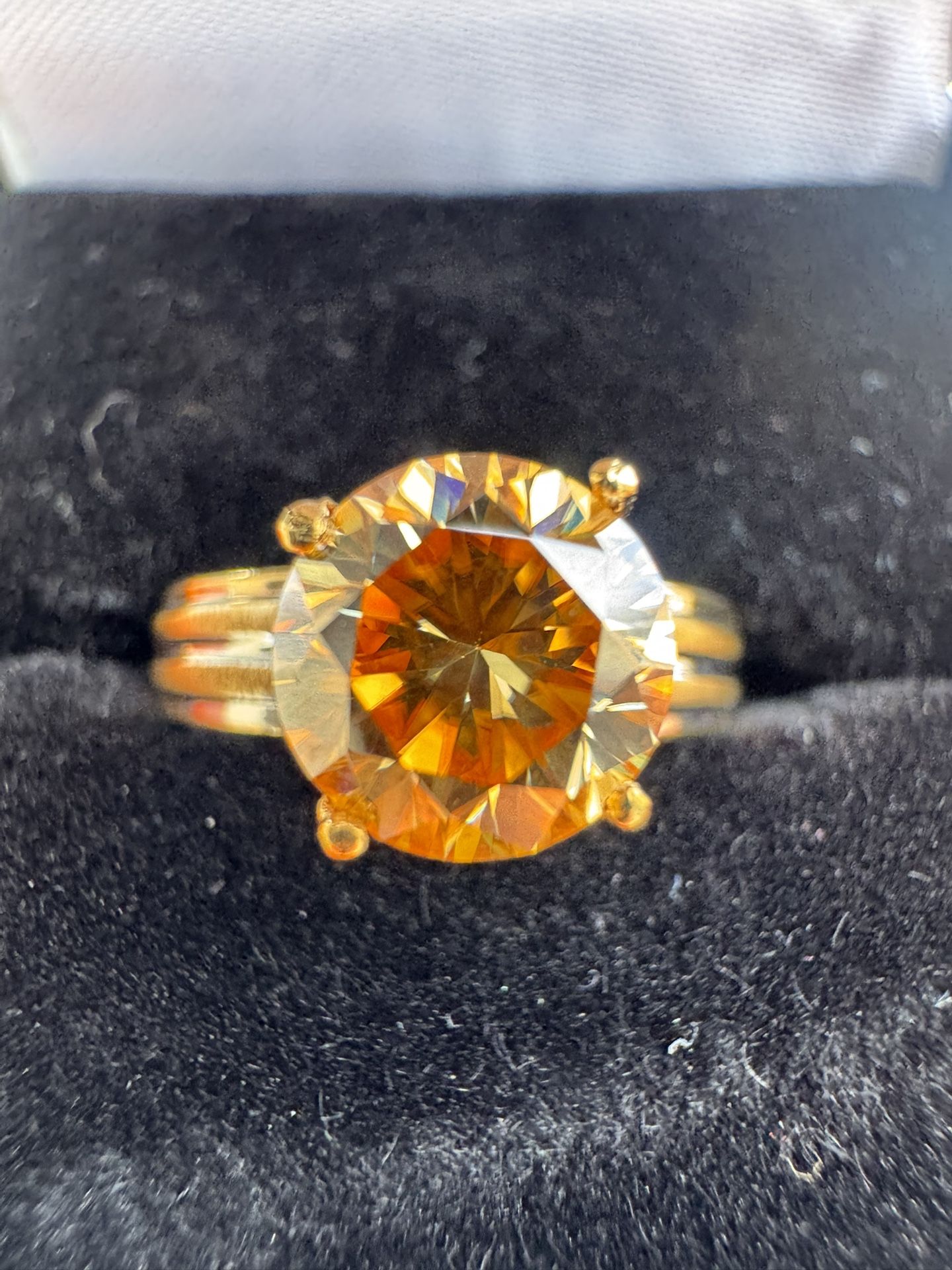 10k 1.25 Ct Yellow Diamond