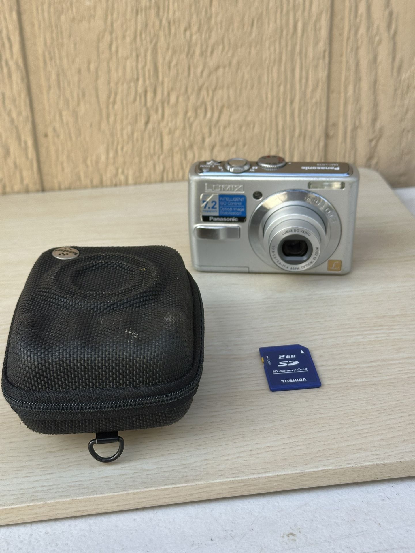 Panasonic LUMIX DMC-LS70 7.2MP Digital Camera -Silver Tested Works W 2GB SD Card