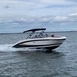 2017 27’ Sea Ray 270 SDX  Sundeck, New Engine 2023, New Outdrive 2025