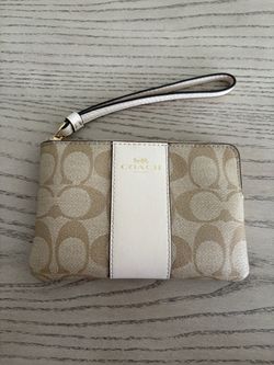 Coach wallet sip wristlet