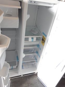 Side by side refrigerator New